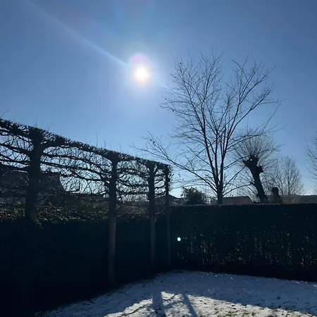 Tatil Evi De Veldmuis, Met Mooie Speelhoek En Speelhuis Koksijde