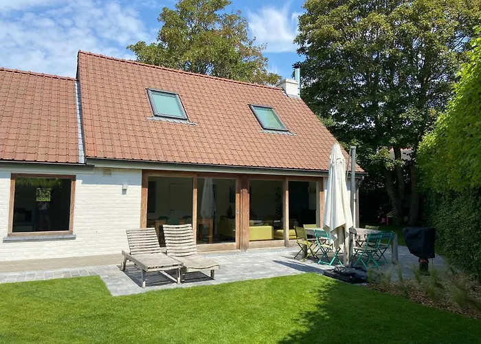 Ferienhaus De Veldmuis, Met Mooie Speelhoek En Speelhuis *