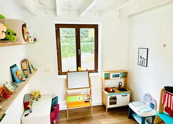 De Veldmuis, Met Mooie Speelhoek En Speelhuis Ferienhaus